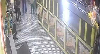 Eyüpsultan'da nefes borusuna yiyecek kaçan çocuğu, Heimlich manevrasıyla kurtardı