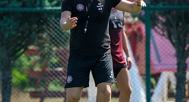 Fatih Karagümrük Teknik Direktörü Stanojevic: Hedefimiz Süper Lig'e dönmek