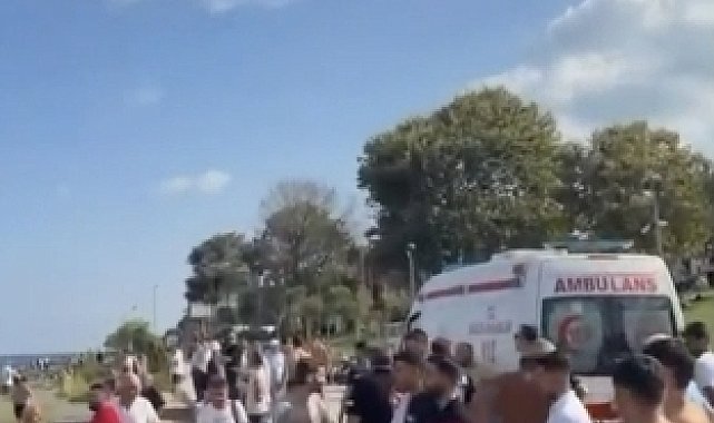 Fatih'te denize giren 2 kardeş boğulma tehlikesi geçirdi; dalgıçların çıkardığı çocuk hastaneye kaldırıldı