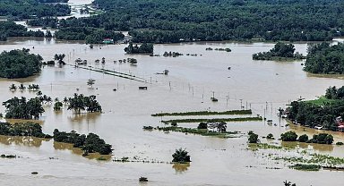 Filipinler'de muson yağmurları nedeniyle 12 kişi hayatını kaybetti