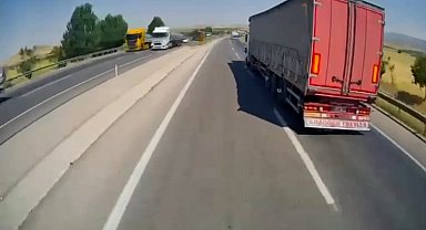 Freni boşalan TIR'ın karşı yöne geçtiği anlar kamerada