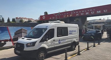 Gaziosmanpaşa'da silahla öldürülen Şerife'nin cenazesi Adli Tıp'tan alındı