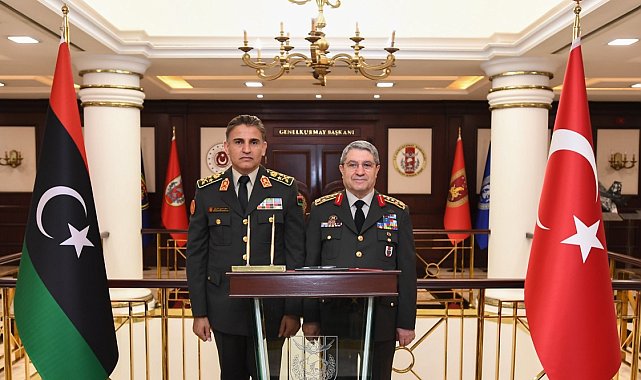 Genelkurmay Başkanı Orgeneral Bayraktaroğlu, Libyalı mevkidaşı Al-Namroush ile bir araya geldi