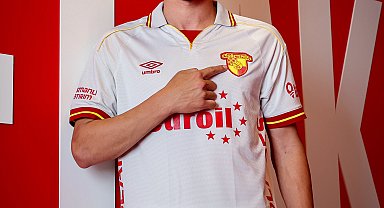 Göztepe'de Gökdeniz imzayı attı