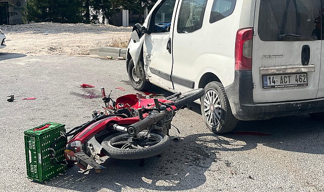 Hafif ticari araçla çarpışan motosikletin sürücüsü ağır yaralı