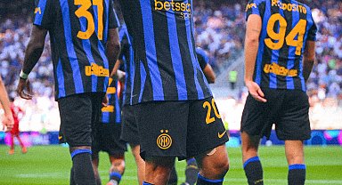 Hakan Çalhanoğlu'nun gol attığı maçta Inter sezona galibiyetle başladı