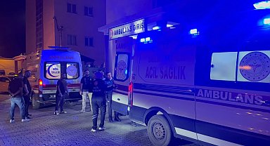 Hakkari'de düğün öncesi damat ve 2 yakını taşlı sopalı kavgada yaralandı