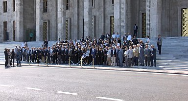 Hayatını kaybeden eski CHP Genel Başkan Vekili Selvi için TBMM'de tören düzenlendi