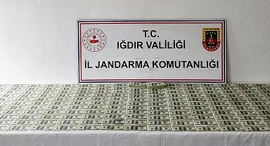 Iğdır'da 524 adet sahte 100 dolarlık banknot ele geçirildi