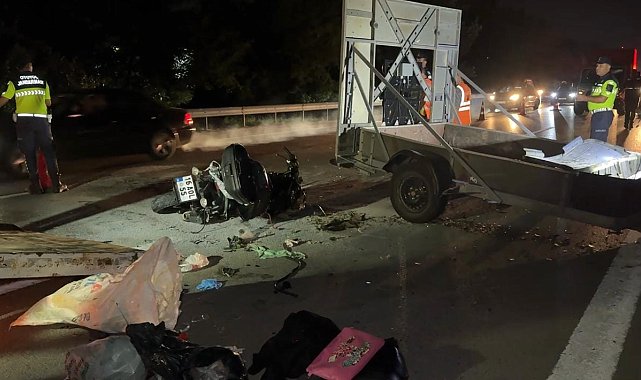 İkaz römorkuna çarpan motosikletin sürücüsü öldü