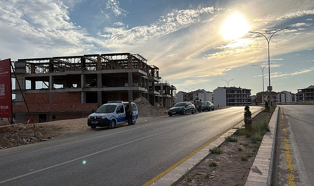 İnşaattan 3'üncü katındaki iskelesinden düşen işçi öldü