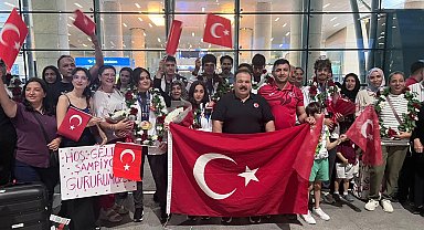 İşitme engelli milli sporcular Ankara'da coşkuyla karşılandı