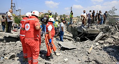 İsrail'in Lübnan'a saldırılarında Ekim 2023'ten bu yana can kaybı 8 bin 915'e yükseldi