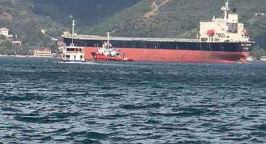 İstanbul Boğazı'nda gemi trafiği çift yönlü askıya alındı -2 Görüntüyle