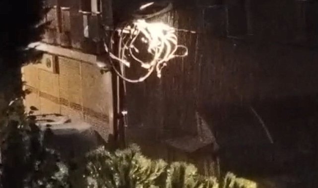 İstanbul'da gök gürültülü sağanak etkili oluyor -1