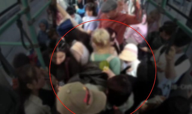 İstanbul'da toplu taşımada turistlere yankesicilik yapan 20 şüpheli yakalandı