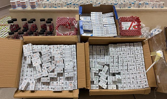 İzmir'de gümrük kaçağı steroid etken maddeli ilaç operasyonu