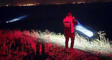 Kano ile açıldığı Van Gölü'nde kaybolan kadın, can simidine tutunmuş halde bulundu