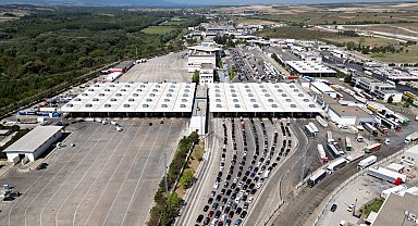 Kapıkule'de gurbetçilerin dönüş yoğunluğu