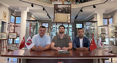 Karşıyaka'da Hakan imzayı attı, ilk yabancı yolda