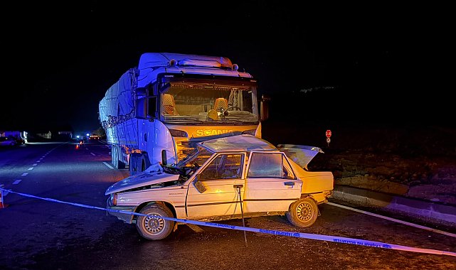 Kastamonu'da TIR ile otomobil çarpıştı: 2 ölü