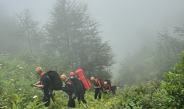 Kayıp kişi, 600 metrelik uçuruma yuvarlanan aracında ölü bulundu