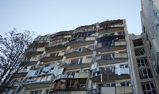 Kiev'e Rusya'dan balistik füze saldırısı: 15 ölü, 33 yaralı