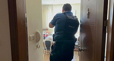 Kötü koku ekipleri harekete geçirdi; evde cansız bedeni bulundu