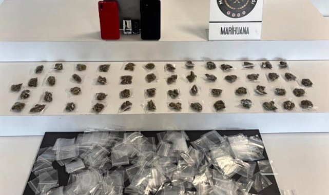 Maltepe'de evinin penceresinden uyuşturucu satan şüpheli tutuklandı