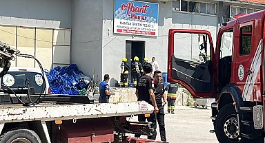 Mantar tesisindeki ilaçlamadan kaynaklı dumanı görüp, yangın ihbarında bulundular