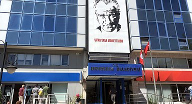 Menderes Belediyesi'ne operasyon: Başkan Çiçek dahil, 13 şüpheli gözaltına alındı
