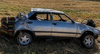 Otomobil yoldan çıkıp, 50 metre yükseklikten şarampole yuvarlandı; 1 yaralı