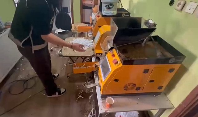 Pendik'te kaçak tütün operasyonu: 440 kilogram tütün ele geçirildi