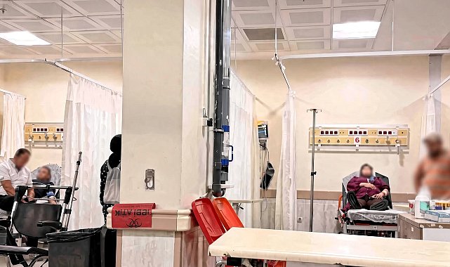 Rahatsızlanan vali yardımcısı sıraya girdi, acil servisteki gözlemini sanal medyadan paylaştı