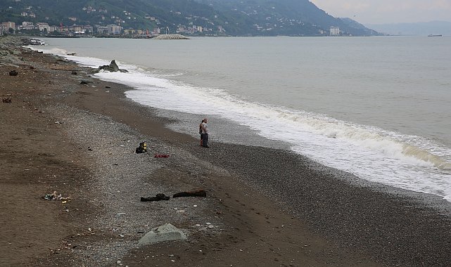 Rize'de denizde kaybolan çocuğu arama çalışmalarında 2'nci gün