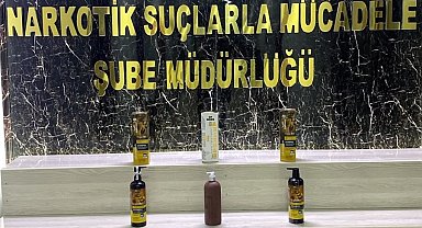 Şampuan şişelerine gizlediği sıvı metamfetaminle yakalanan şüpheli tutuklandı