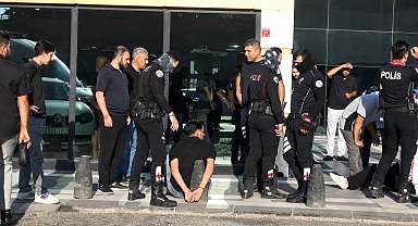 Şanlıurfa'da bıçaklı kavga; 3 yaralı, 4 gözaltı