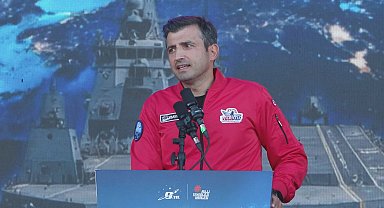Selçuk Bayraktar: Mavi Vatan'ın kaderine Türk gençliğinin bağımsızlık mührünü bir kez daha vurduk