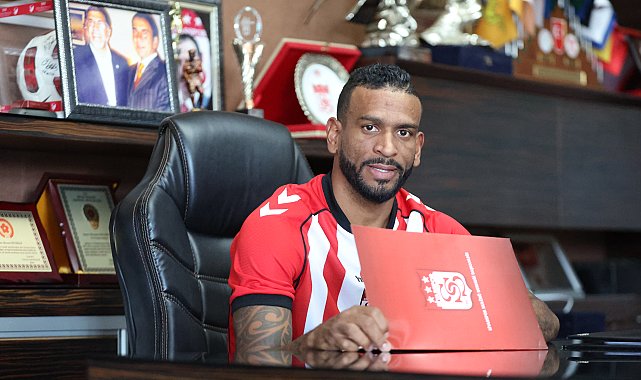 Sivasspor 4 futbolcu ile sözleşme imzaladı