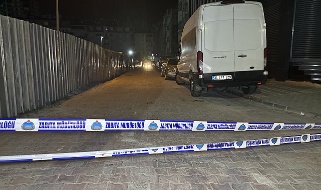 Sultangazi'de inşaatta toprak kayması meydana geldi; sokak kapatıldı