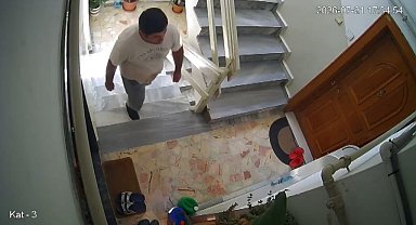 Sultangazi'de takıntılı olduğu kadının annesini bıçakladı, engelli bireyi bardakla yaraladı