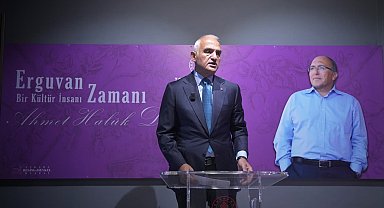 Tarihçi Prof. Dr. Dursun, ölümünün 7'nci yıl dönümünde anıldı