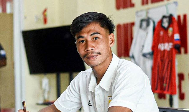 Tayland'da futbol maçında sahaya yıldırım düştü: 1 ölü, 12 yaralı