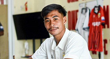Tayland'da futbol maçında sahaya yıldırım düştü: 1 ölü, 12 yaralı