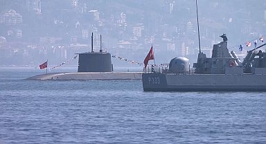 TEKNOFEST Mavi Vatan'da SAT ve SAS komandoları gösteri yaptı