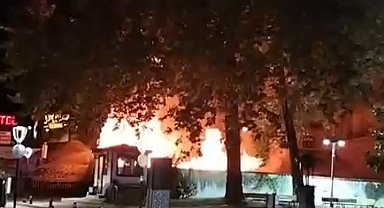 Tokat'ta tarihi hamamda çıkan yangın hasara neden oldu