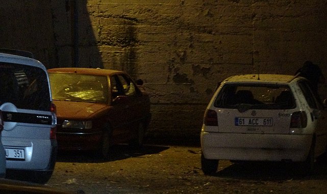 Trabzon'da İlçe Emniyet Müdürlüğü bahçesine hava aracı düştü; 4 araç hasar gördü