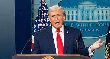 Trump'tan Umman'a 'Hürmüz Boğazı' tehdidi: Yolumuza çıkarlarsa bombalarız