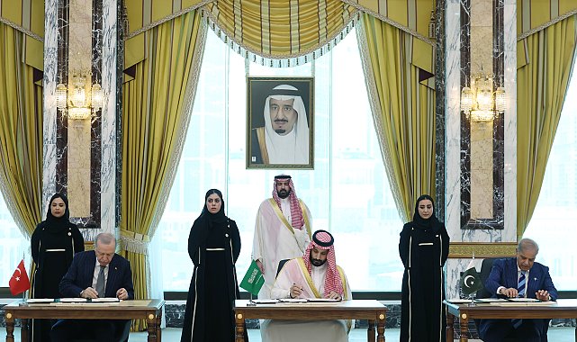 Türkiye, Suudi Arabistan ve Pakistan, Mekke Ortak Savunma Anlaşması'nı imzaladı