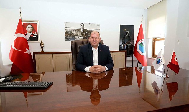 Tutuklanan Menderes Belediye Başkanı Çiçek, CHP'ye istifa dilekçesi sundu